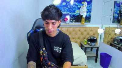 Patrick_James20 live cam on Cam4