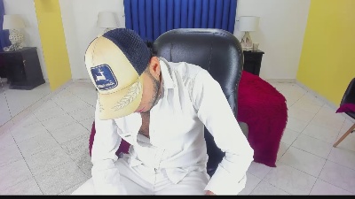 Paul_Douglas live cam on Cam4