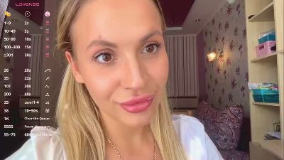 PaulettaHenter live cam on Cam4