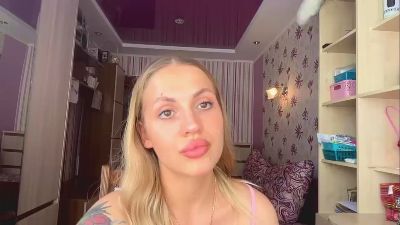 PaulettaHenter live cam on Cam4