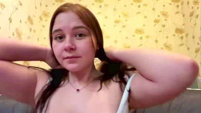 PauletteGahm live cam on Cam4