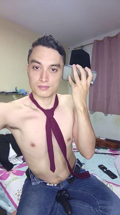 Paulevans0204 live cam on Cam4