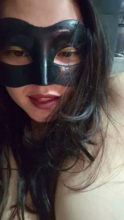 Pauliina_ live cam on Cam4