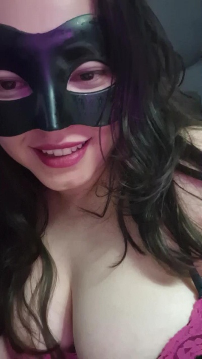 Pauliina_ live cam on Cam4
