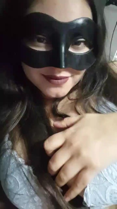 Pauliina_ live cam on Cam4