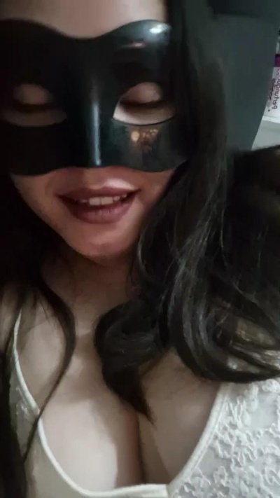 Pauliina_ live cam on Cam4