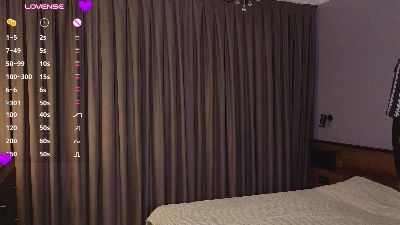 PaulinaHolloway live cam on Cam4