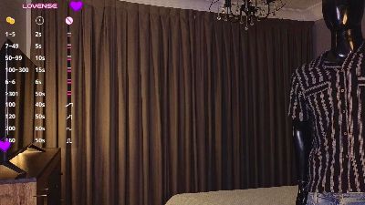 PaulinaHolloway live cam on Cam4