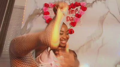 PaulineKosh live cam on Cam4