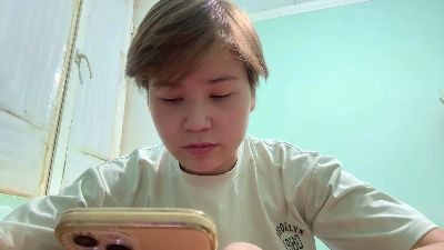 PaulineWeske live cam on Cam4