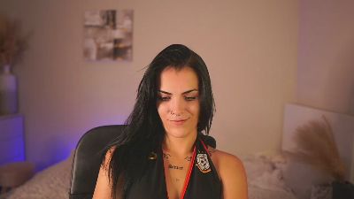 Pauline_2005 live cam on Cam4
