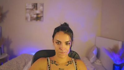 Pauline_2005 live cam on Cam4