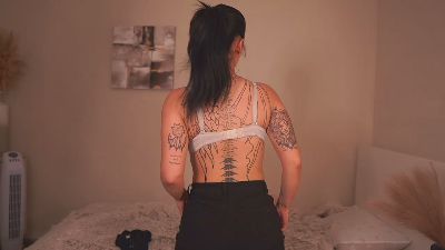 Pauline_2005 live cam on Cam4