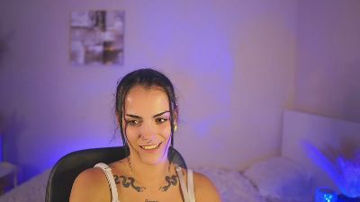Pauline_2005 live cam on Cam4