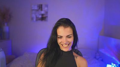 Pauline_2005 live cam on Cam4
