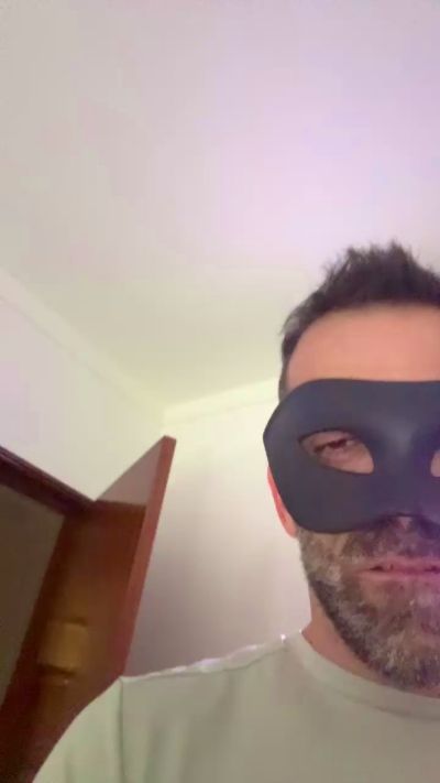Paulo201984 live cam on Cam4