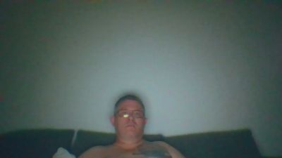 Pawelinio69 live cam on Cam4
