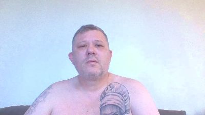 Pawelinio69 live cam on Cam4