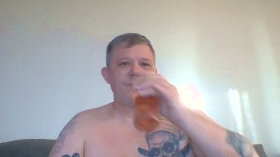 Pawelinio69 live cam on Cam4