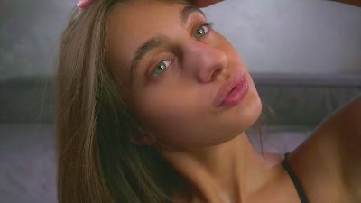 PeaceEmbry live cam on Cam4