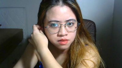 Peacherooni live cam on Cam4