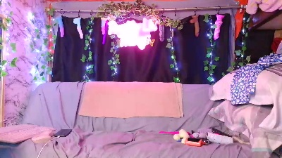 PebblesnTuezday live cam on Cam4