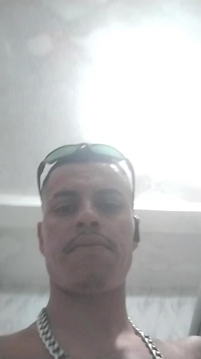 Pedreirotaradao live cam on Cam4