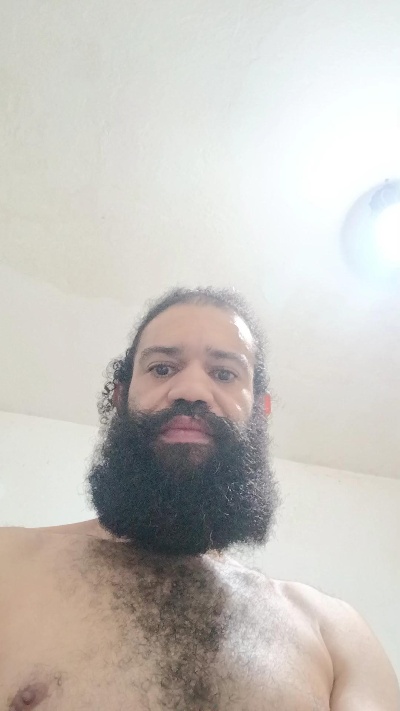 Pedrog24 live cam on Cam4