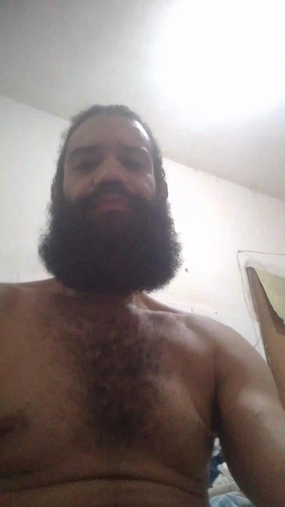 Pedrog24 live cam on Cam4