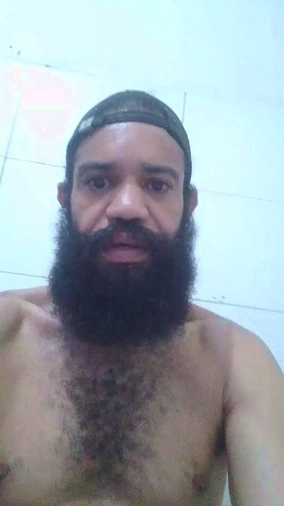 Pedrog24 live cam on Cam4
