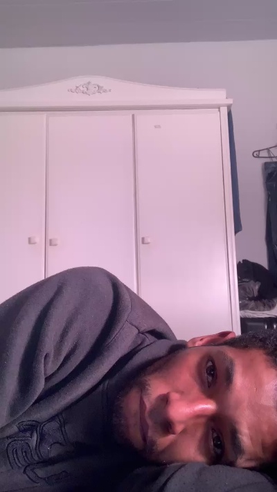 Pedroherique199 live cam on Cam4