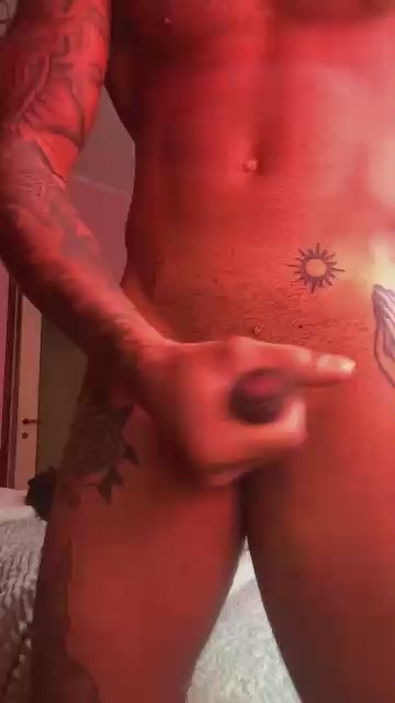 Pedrosss live cam on Cam4