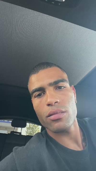 Pedrosss live cam on Cam4
