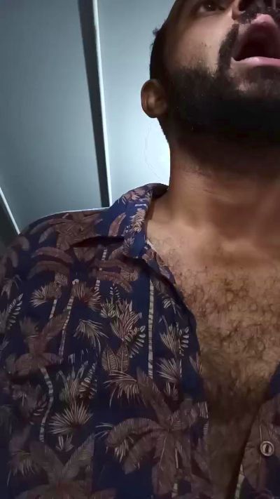 PeludassoBaiano live cam on Cam4