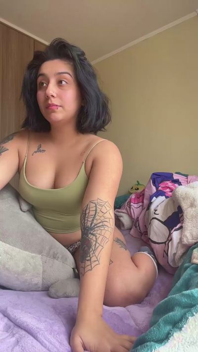 Penelope_mia live cam on Cam4