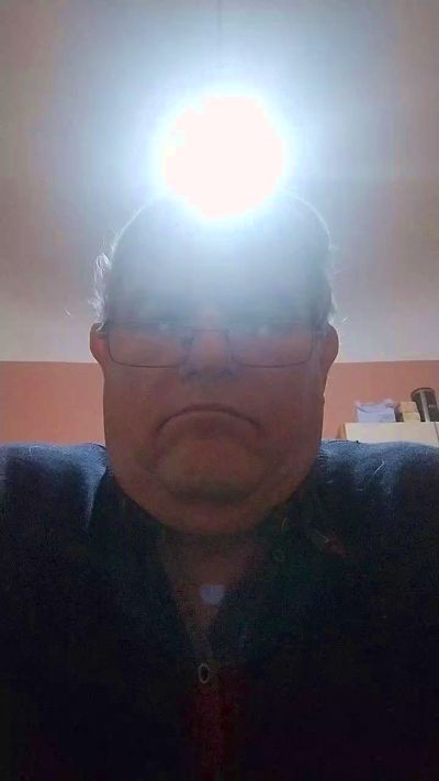 Pepe202020 live cam on Cam4
