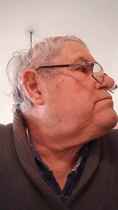 Pepe202020 live cam on Cam4