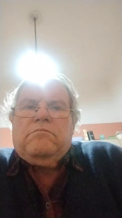 Pepe202020 live cam on Cam4