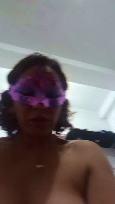 Pequetraviesa live cam on Cam4