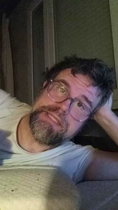 PereFourass live male webcam from France