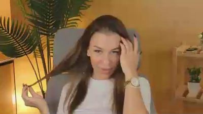 PerlaHenningson live cam on Cam4