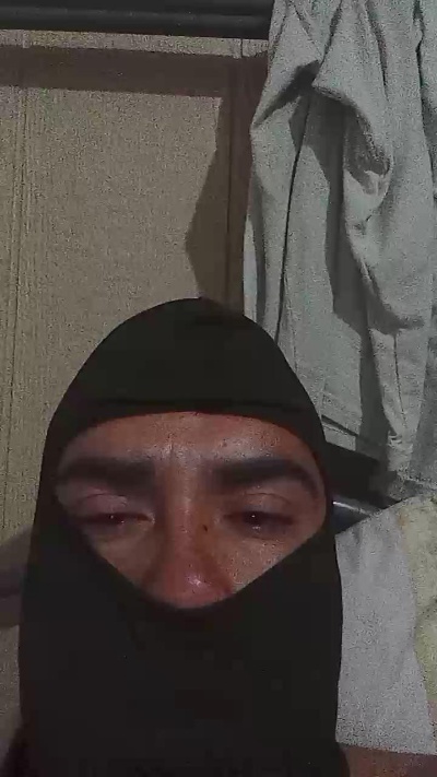 Perversobb live male webcam from Chile