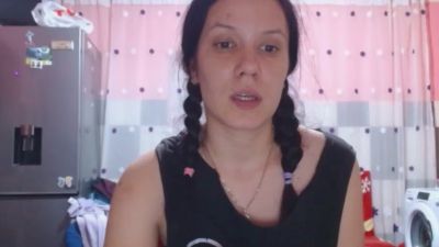 Webcam donna dal vivo da Regno Unito con Pervert_milf