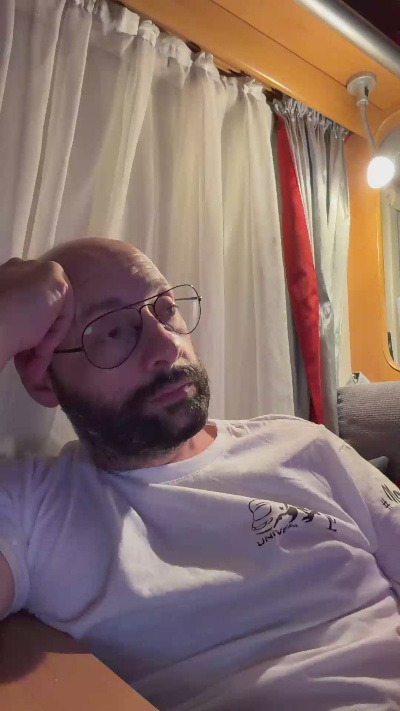 Pession69 live cam on Cam4