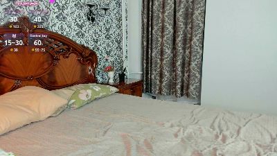 PetalMourning live cam on Cam4