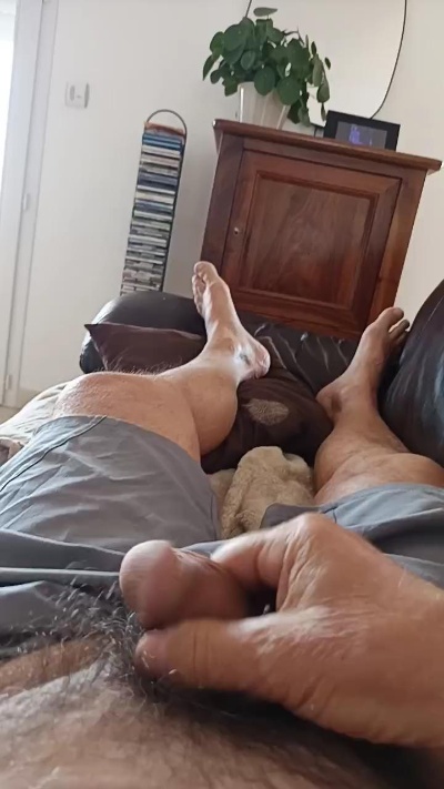 Peter3132 live cam on Cam4