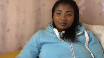 PetiteLuna2 live cam on Cam4