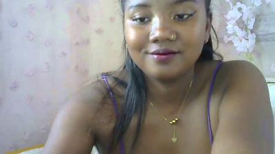 PetiteLuna2 live cam on Cam4
