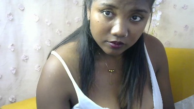 PetiteLuna2 live cam on Cam4