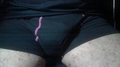 Petitebite85 live cam on Cam4